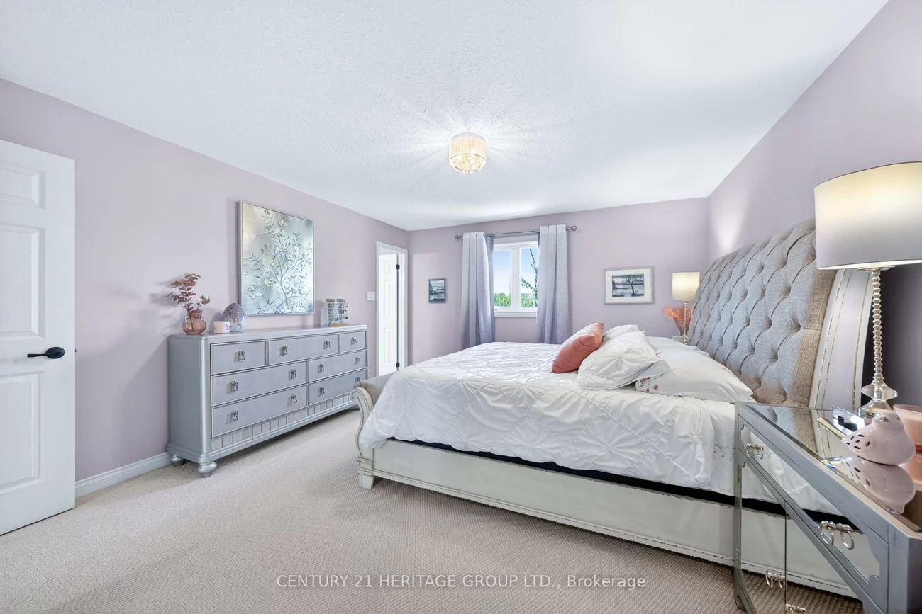 164, Cheltenham, Georgian Drive, Barrie