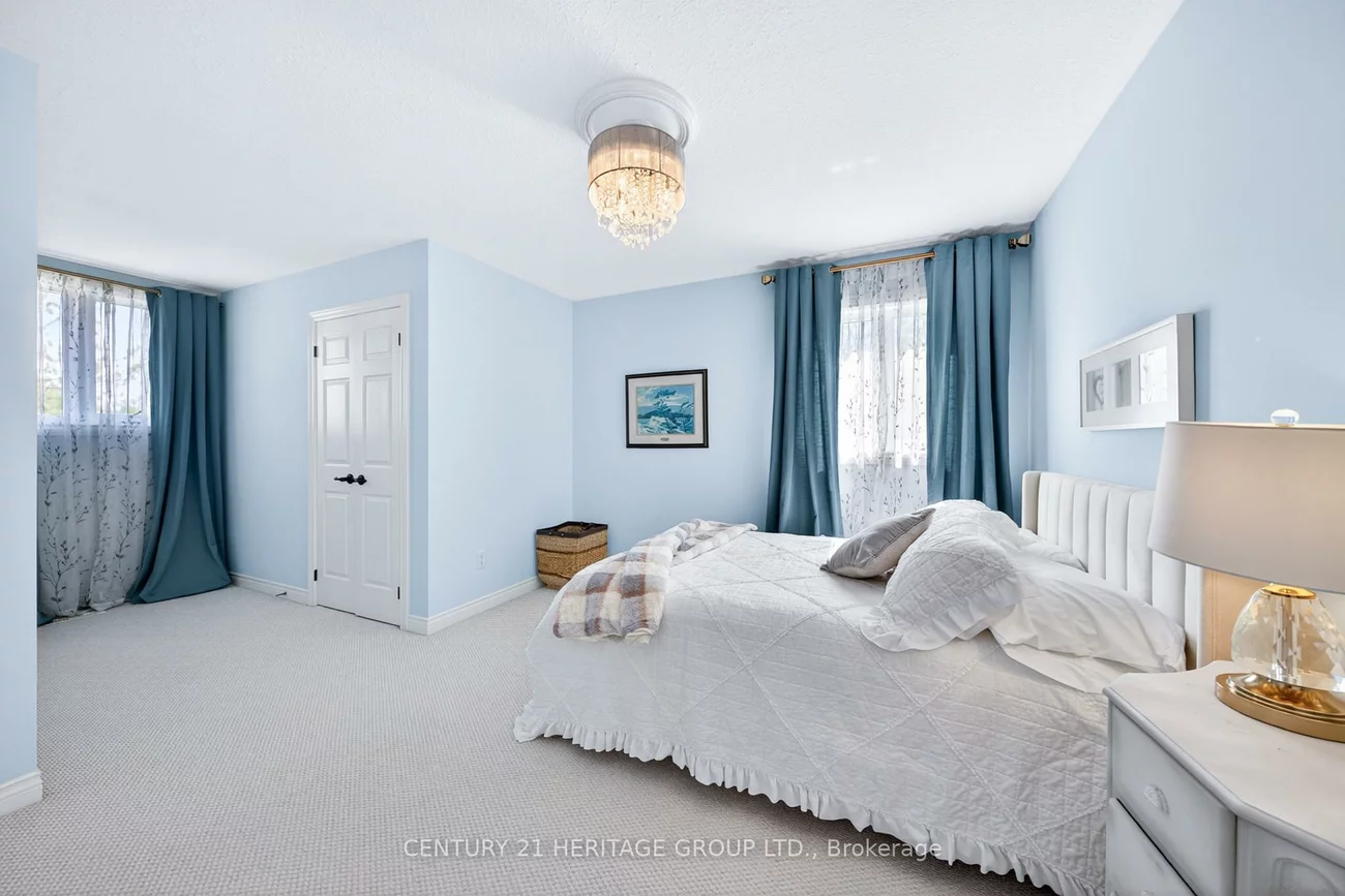 164, Cheltenham, Georgian Drive, Barrie