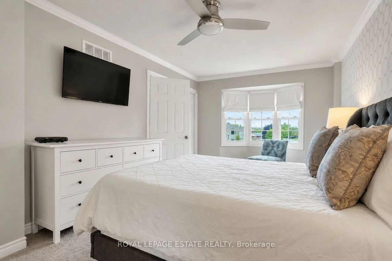 406, Anne, West Bayfield, Barrie