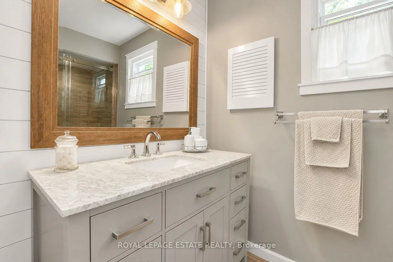 406, Anne, West Bayfield, Barrie