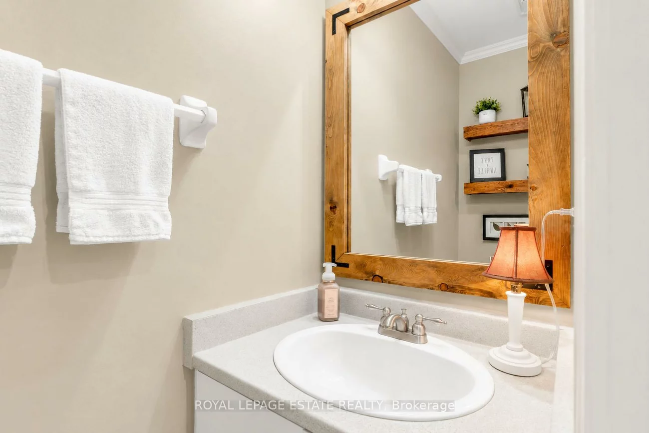 406, Anne, West Bayfield, Barrie