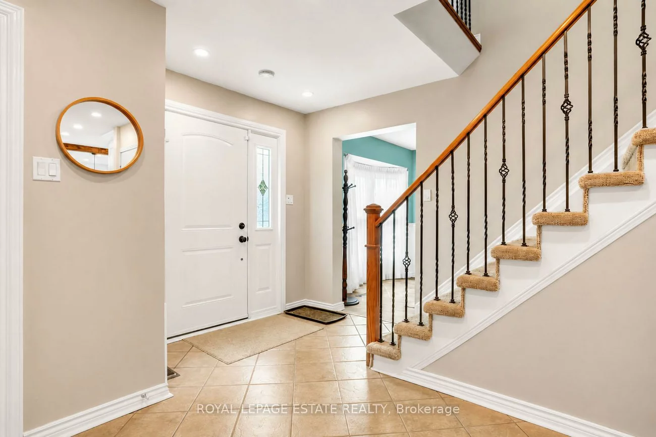 406, Anne, West Bayfield, Barrie