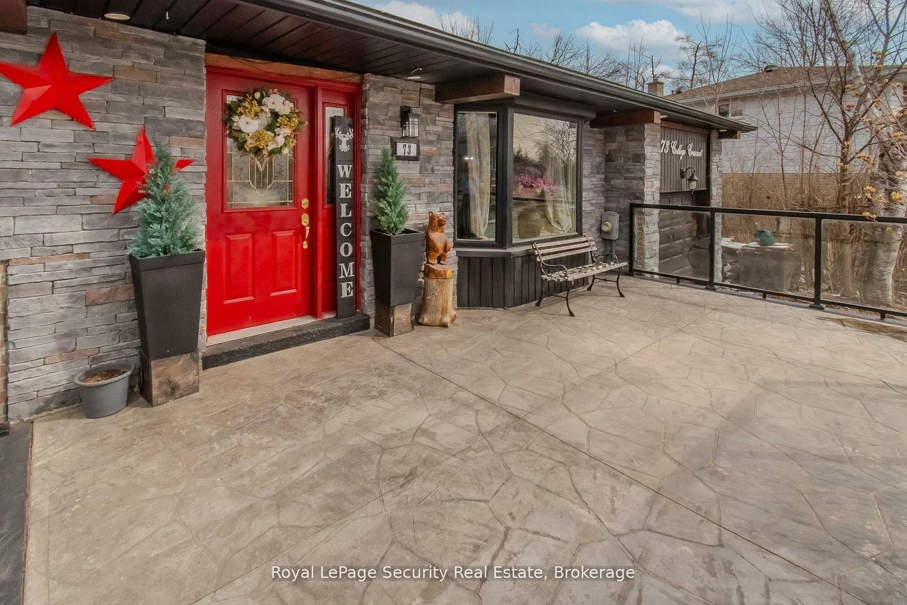 73, College, Grove East, Barrie