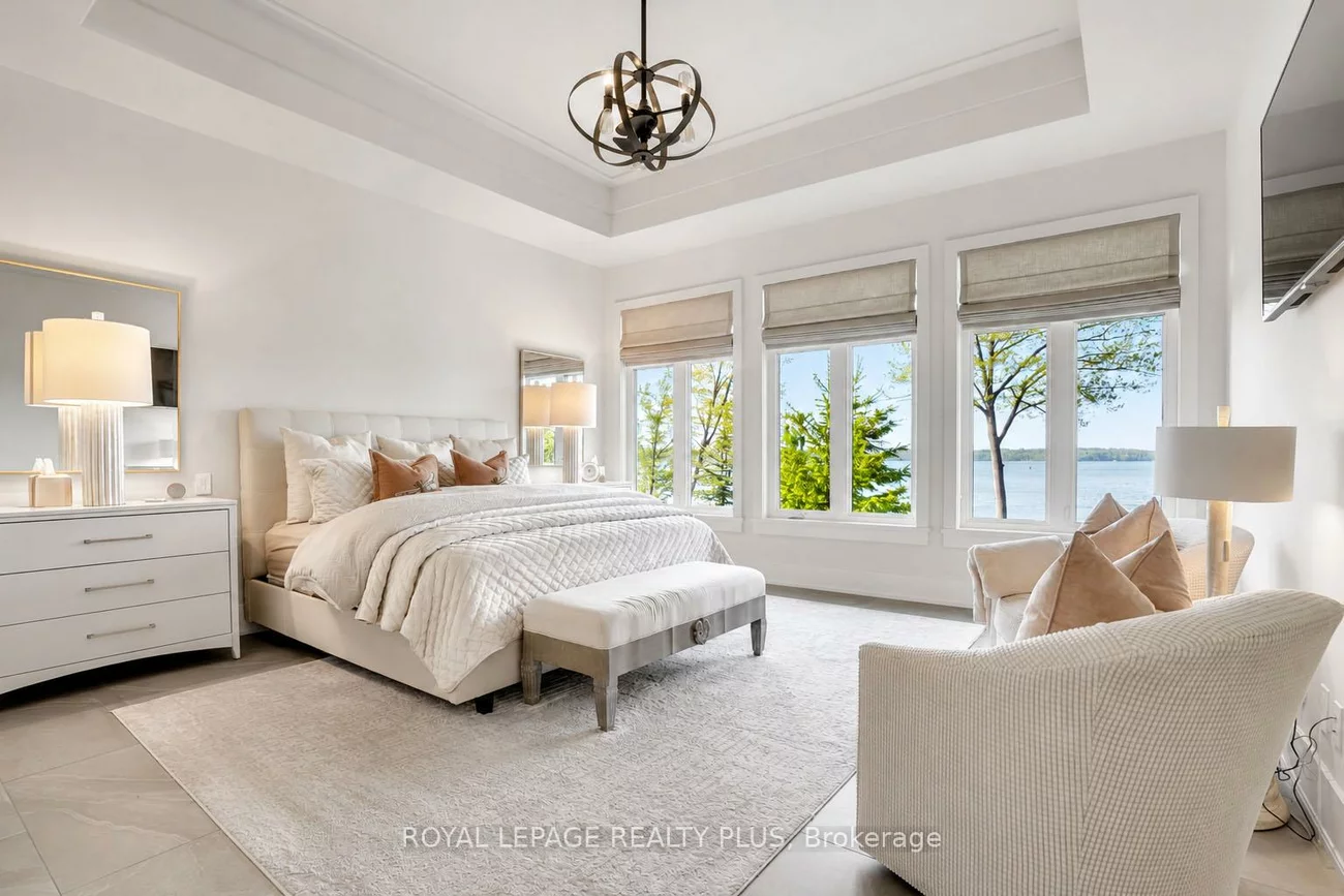 39, Plunkett, Bayshore, Barrie