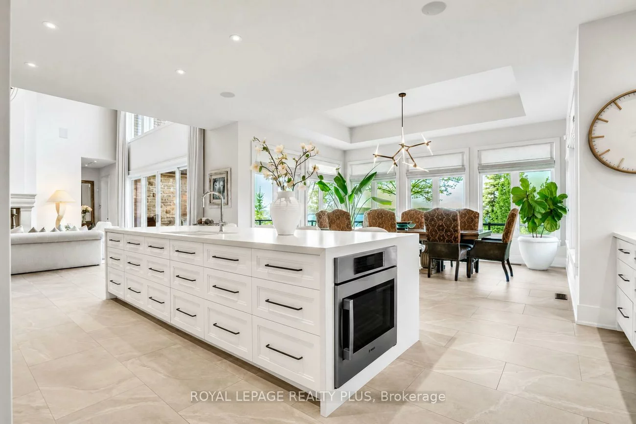 39, Plunkett, Bayshore, Barrie