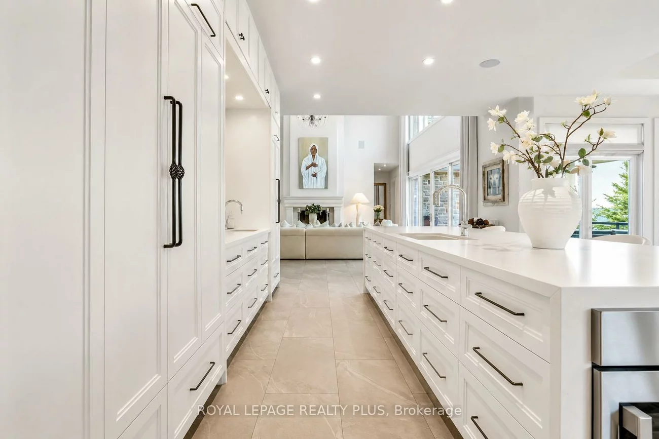39, Plunkett, Bayshore, Barrie