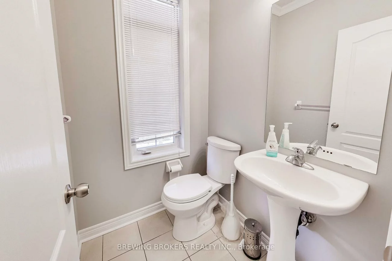 33, Pearcey, West Bayfield, Barrie