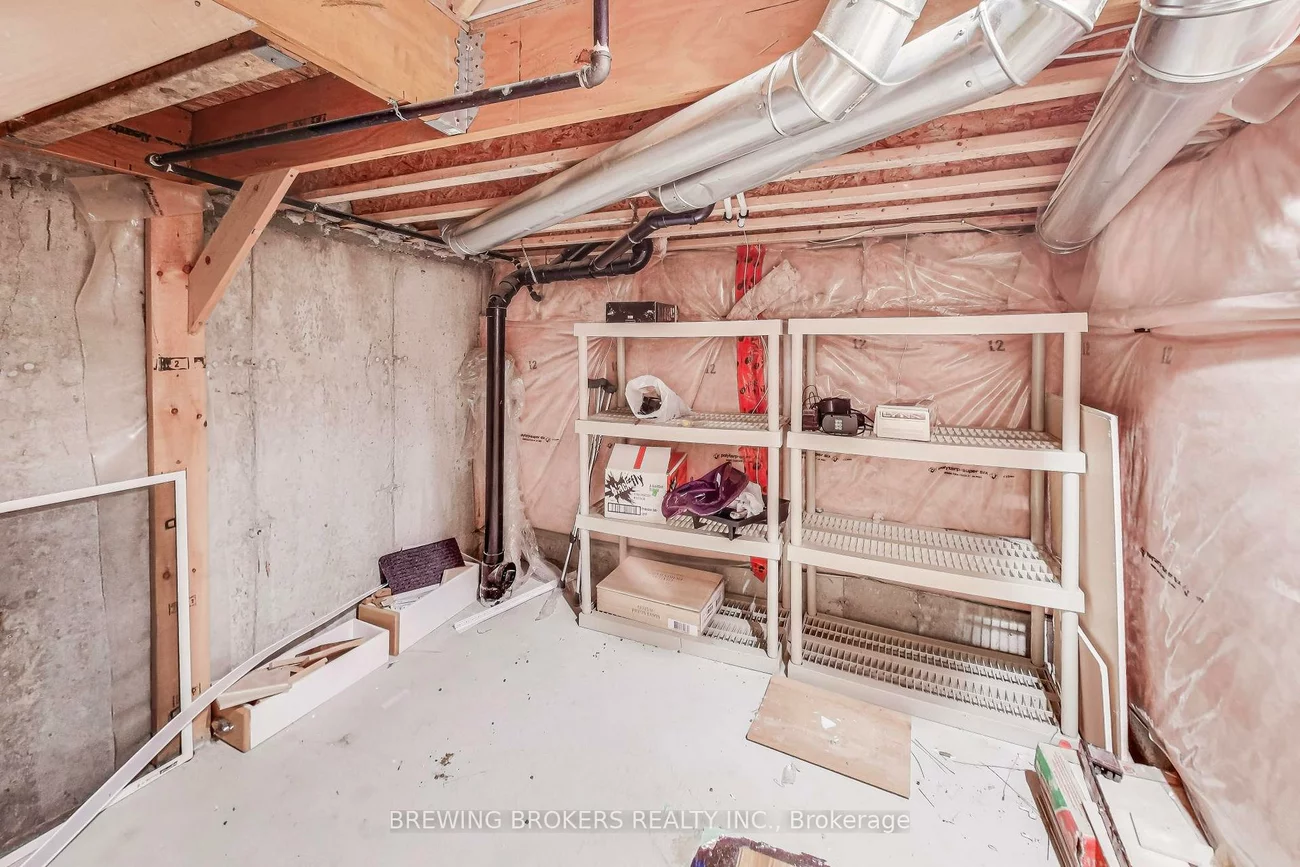 33, Pearcey, West Bayfield, Barrie