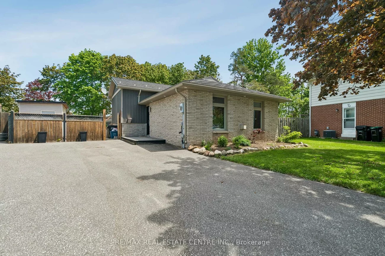 47, Christie, Letitia Heights, Barrie