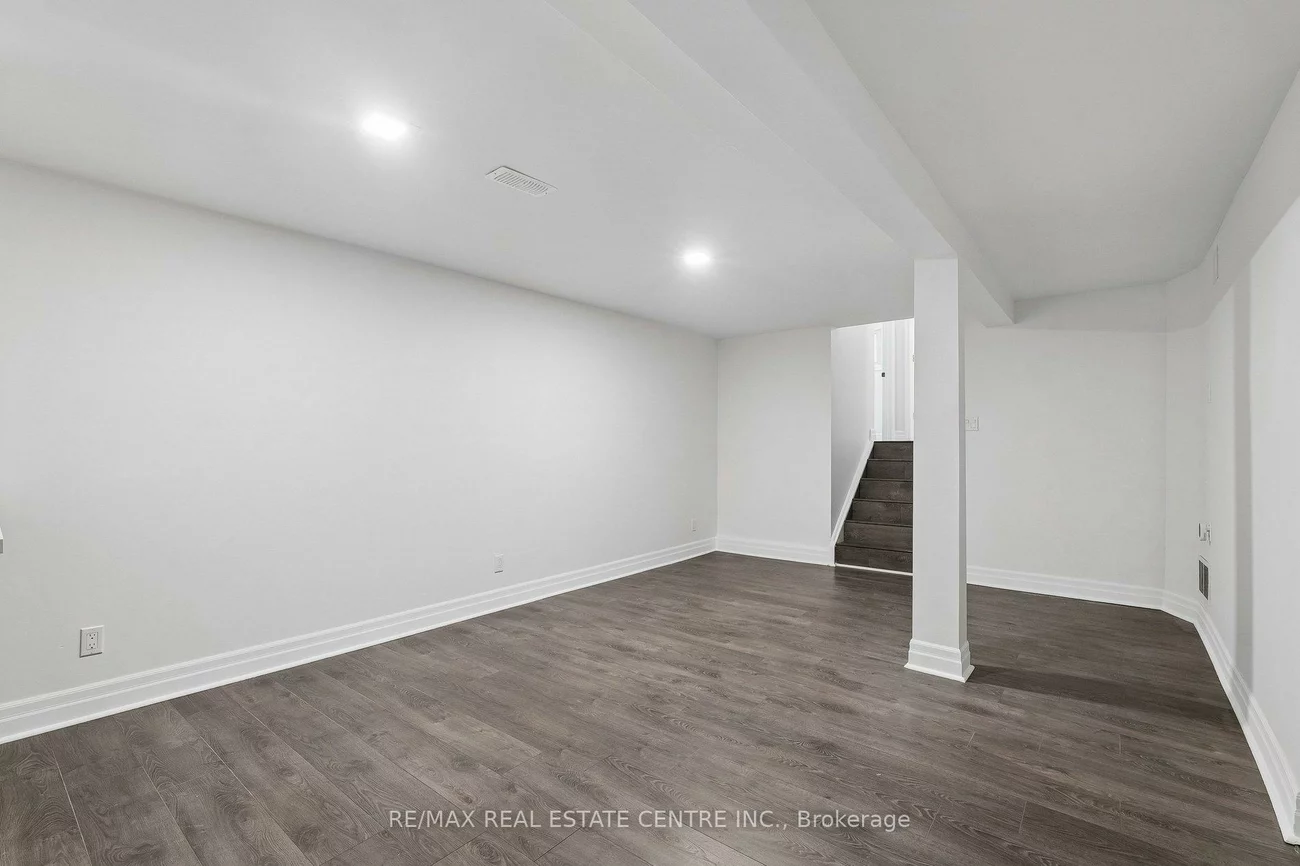 47, Christie, Letitia Heights, Barrie