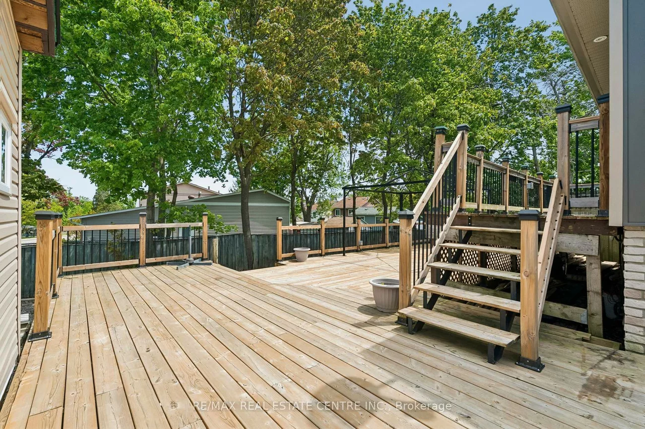 47, Christie, Letitia Heights, Barrie