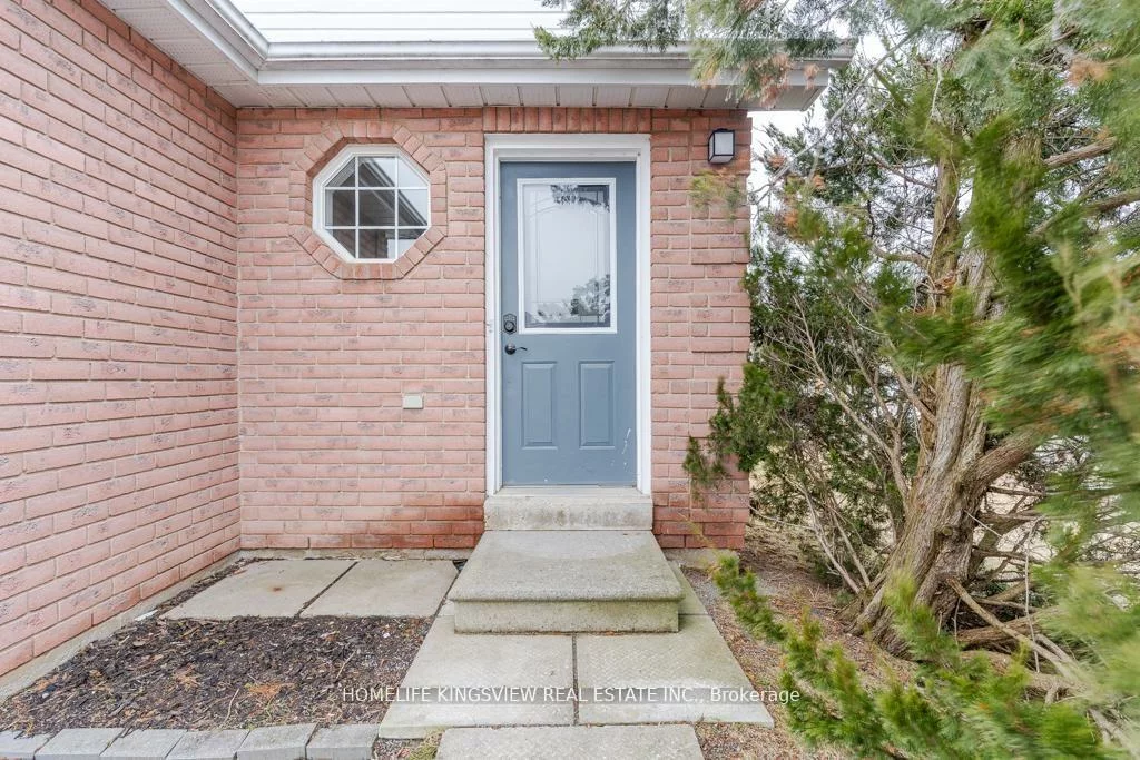 1, Charleson, Holly, Barrie
