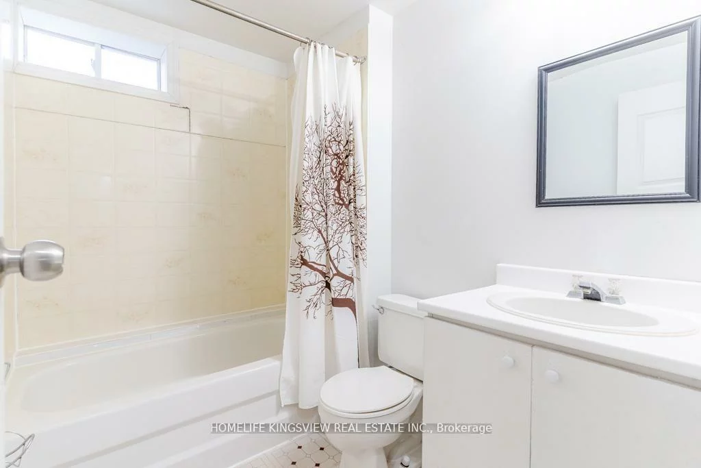 1, Charleson, Holly, Barrie