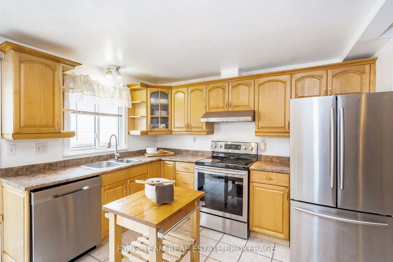24, Laurie, Wellington, Barrie