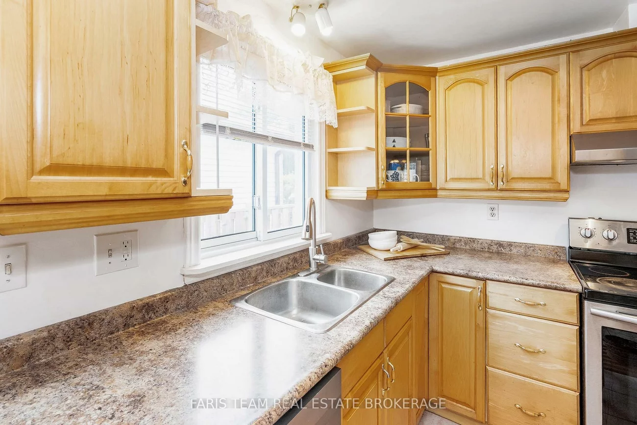 24, Laurie, Wellington, Barrie