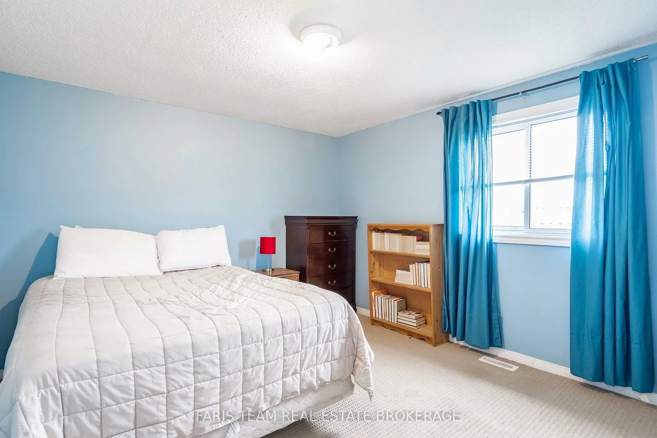 24, Laurie, Wellington, Barrie