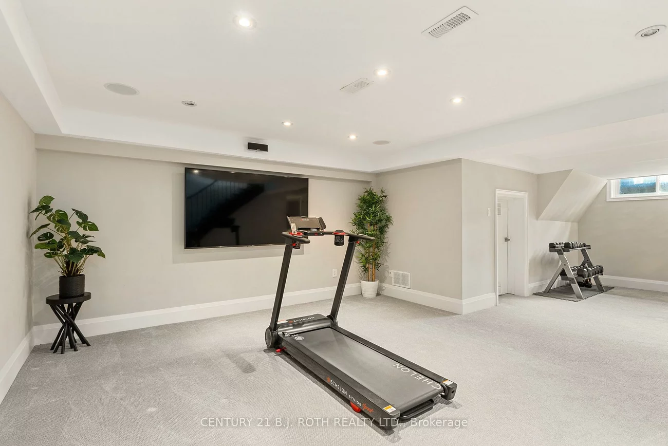 29, Castle, Sunnidale, Barrie