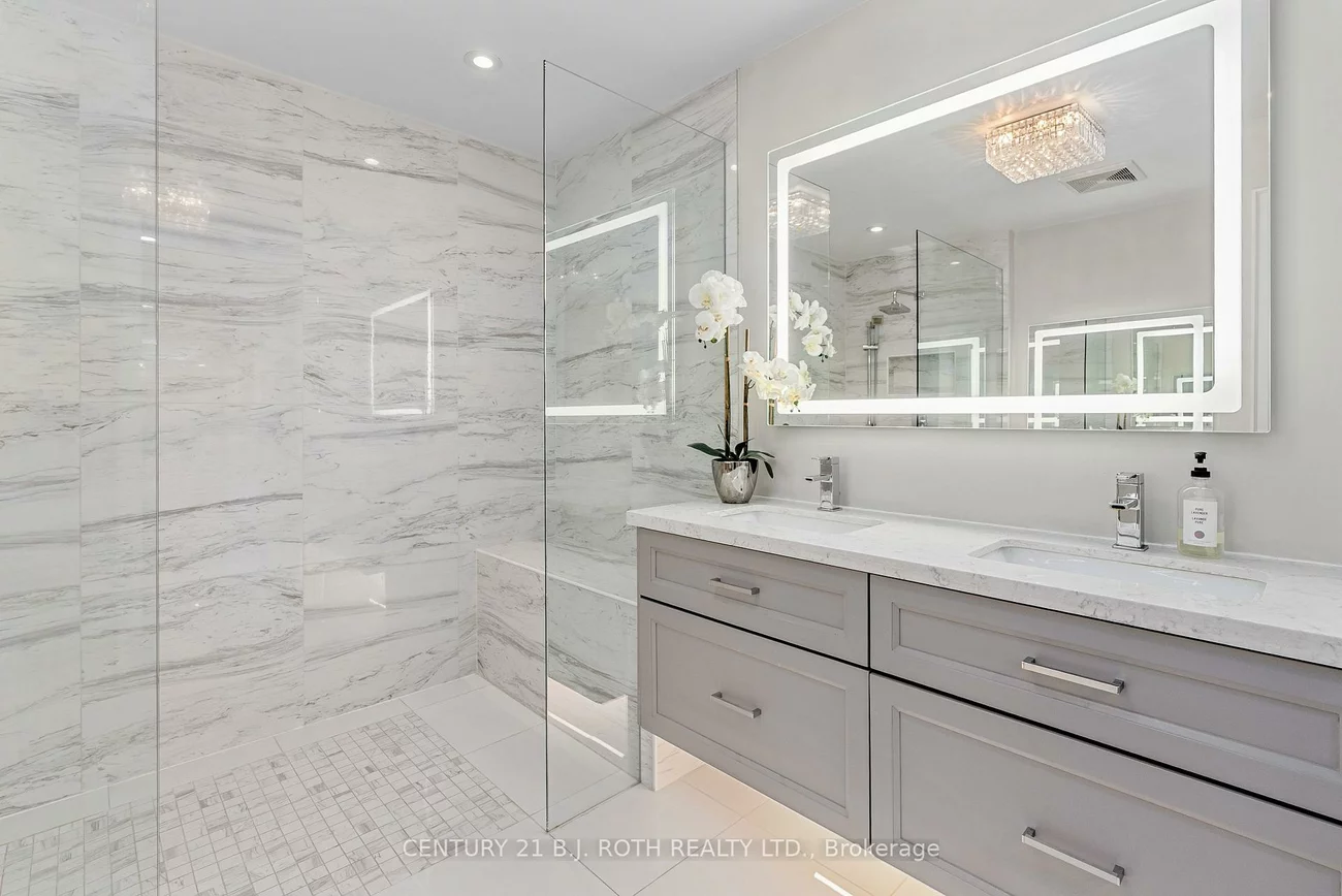 29, Castle, Sunnidale, Barrie