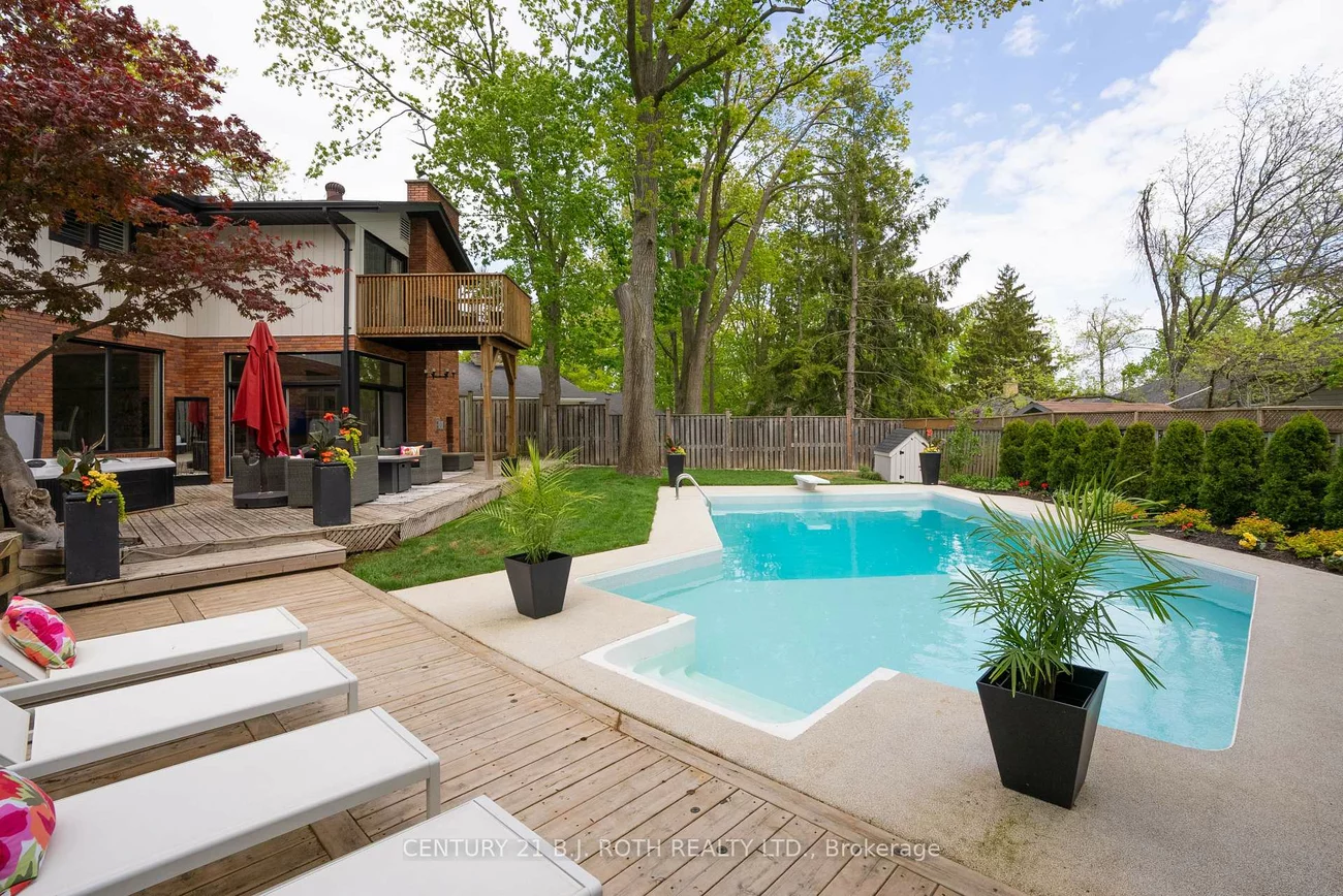 29, Castle, Sunnidale, Barrie