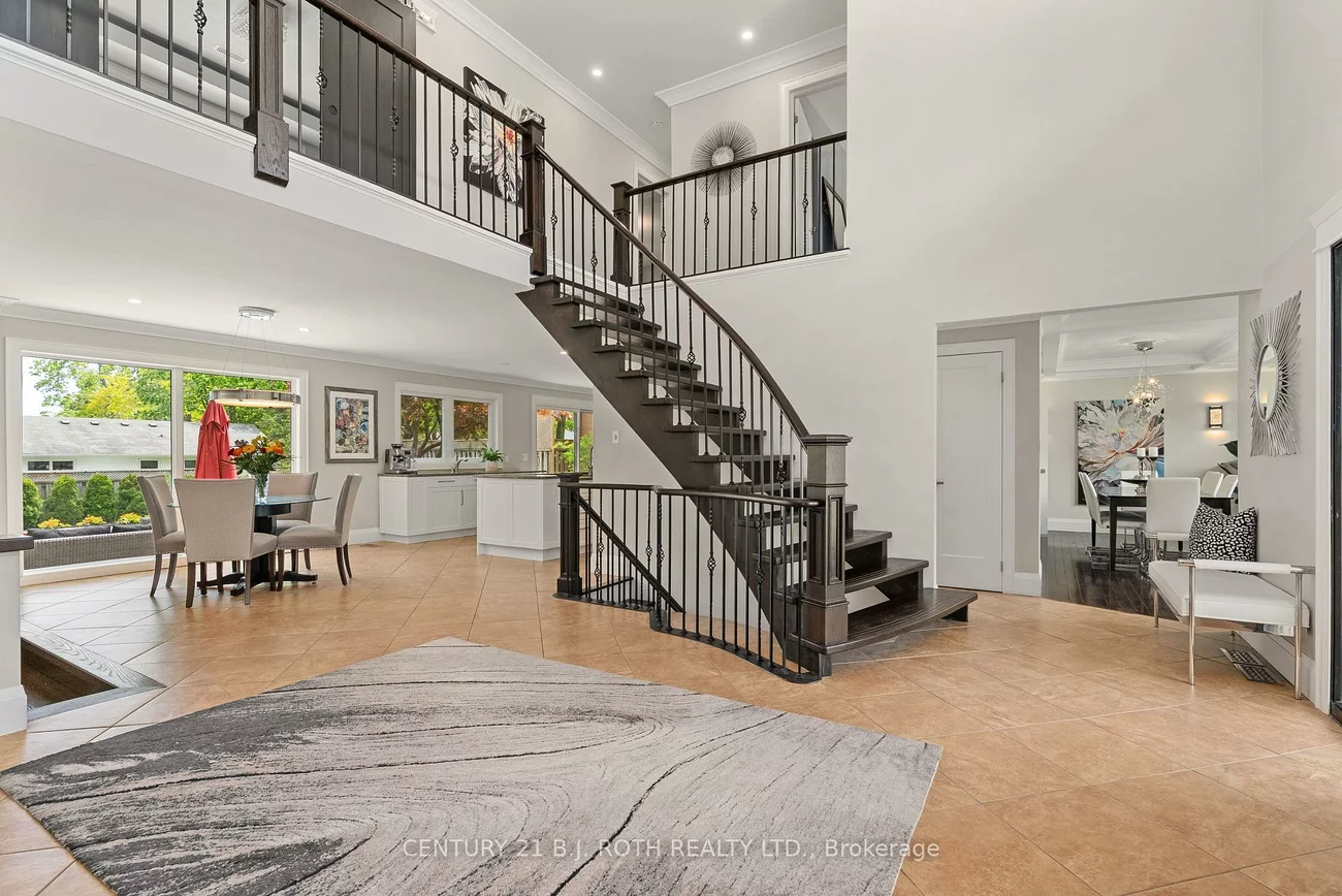 29, Castle, Sunnidale, Barrie