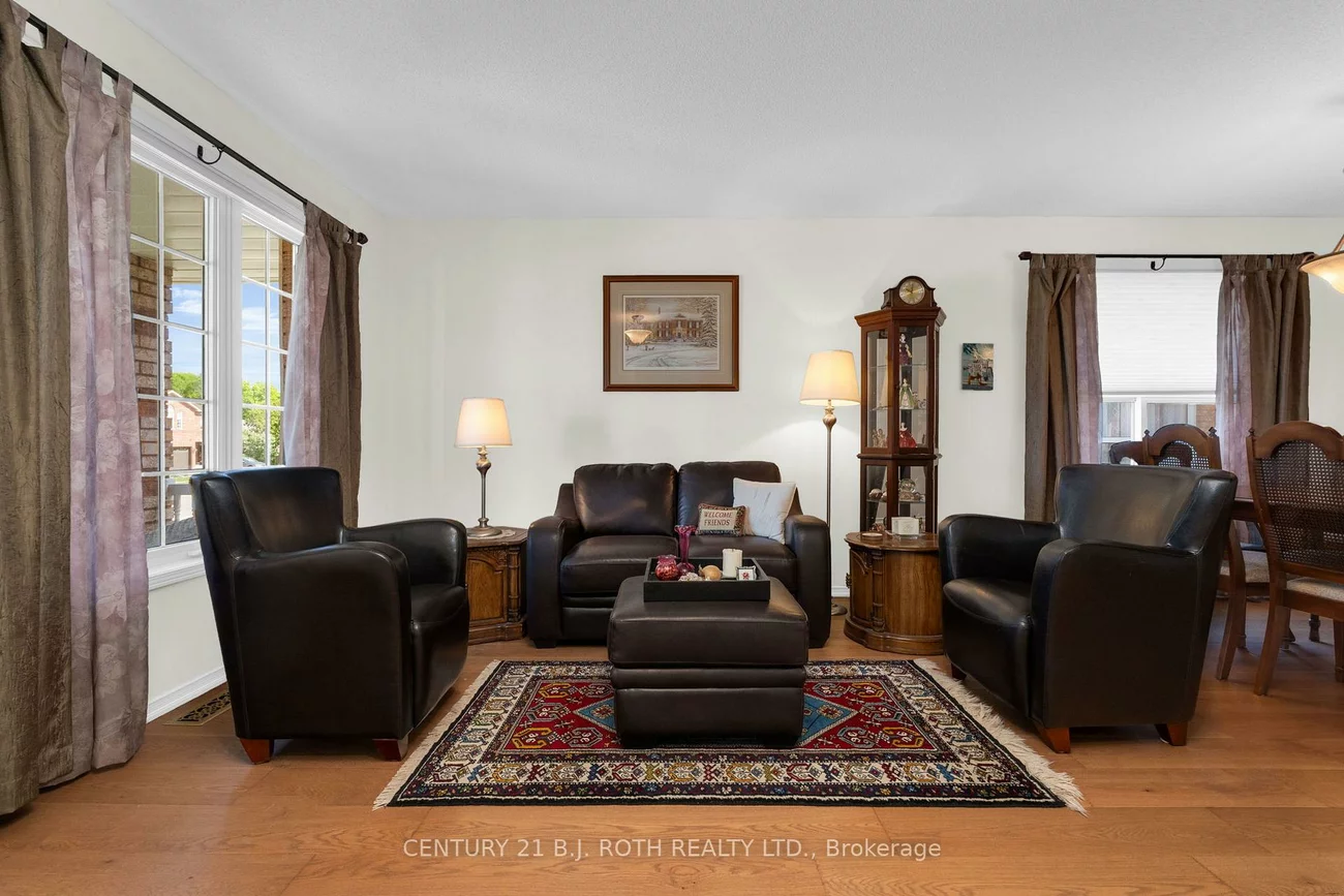 303, Coxmill, Bayshore, Barrie