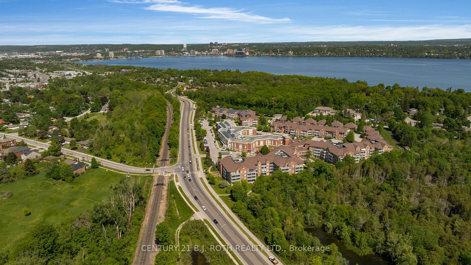 303, Coxmill, Bayshore, Barrie