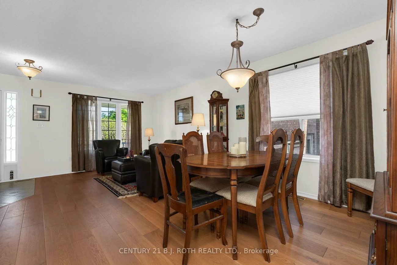 303, Coxmill, Bayshore, Barrie