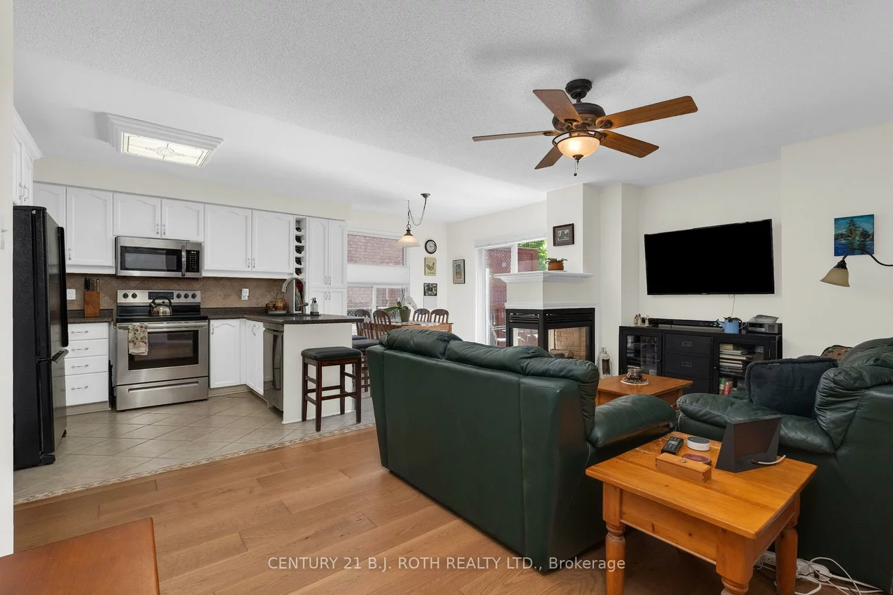 303, Coxmill, Bayshore, Barrie