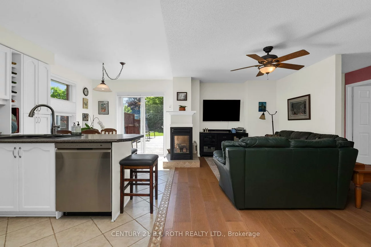 303, Coxmill, Bayshore, Barrie
