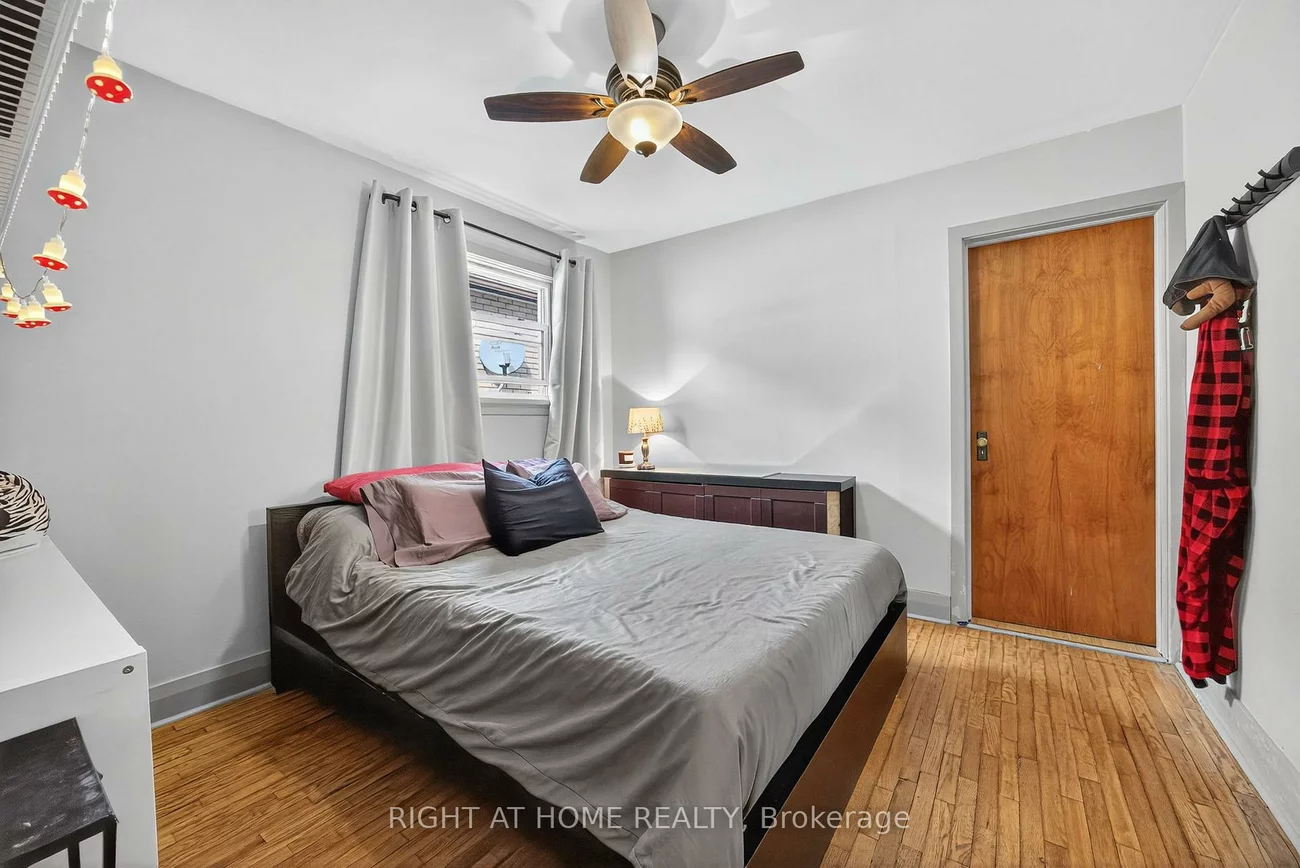25, Thomson, Queen's Park, Barrie