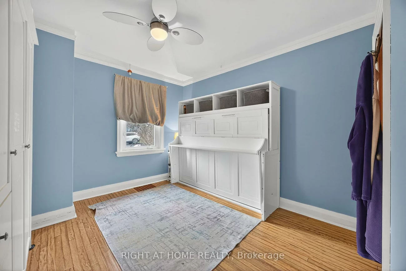 25, Thomson, Queen's Park, Barrie