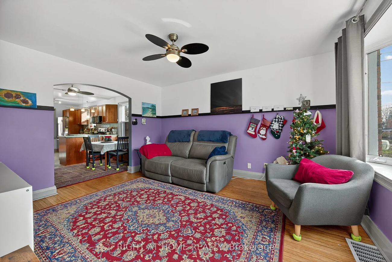 25, Thomson, Queen's Park, Barrie