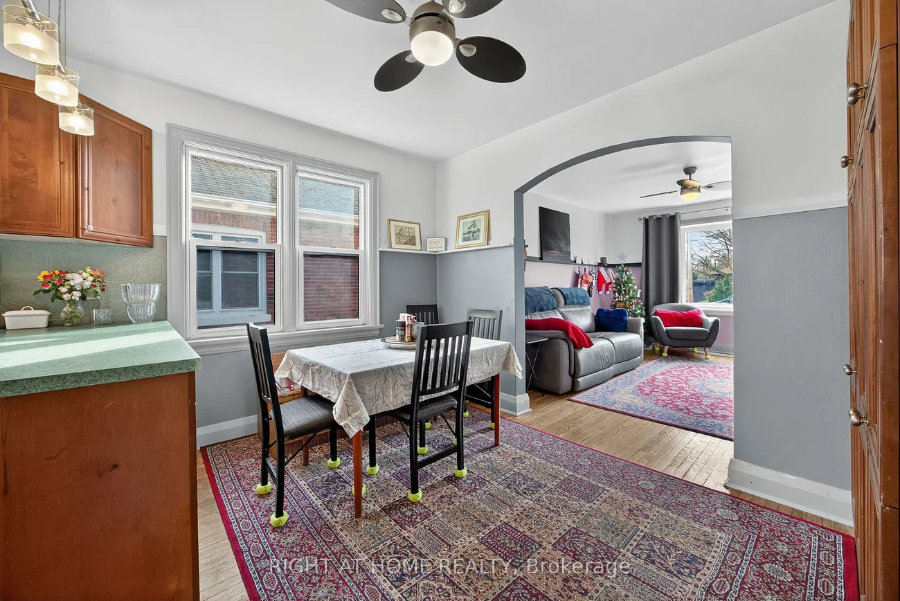 25, Thomson, Queen's Park, Barrie