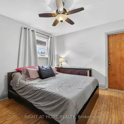 25, Thomson, Queen's Park, Barrie