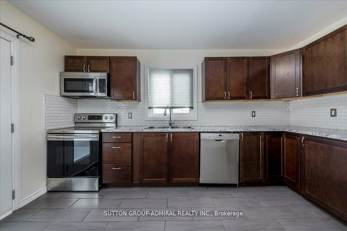 64, Copeman, Painswick North, Barrie