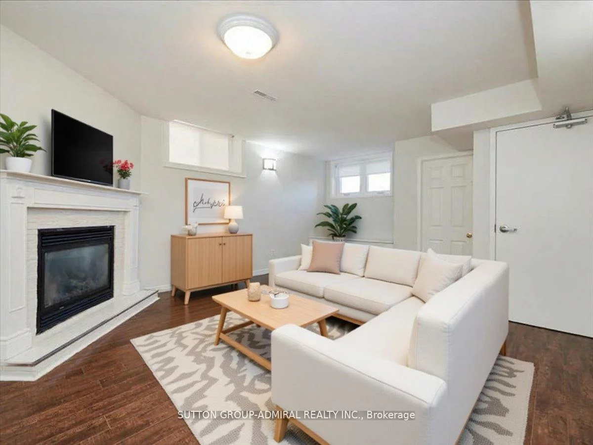 64, Copeman, Painswick North, Barrie