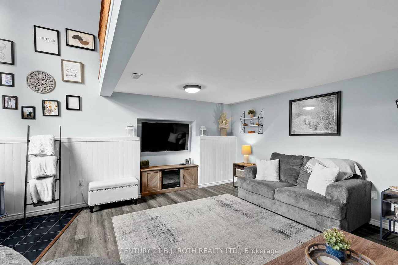 113, Hickling, Grove East, Barrie