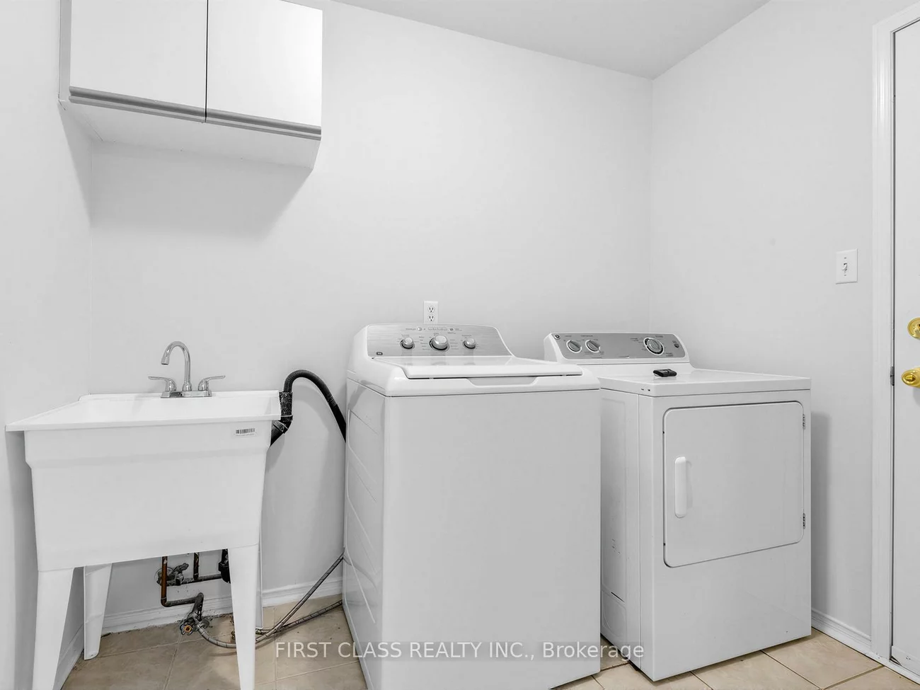 104, Chalmers, Painswick South, Barrie