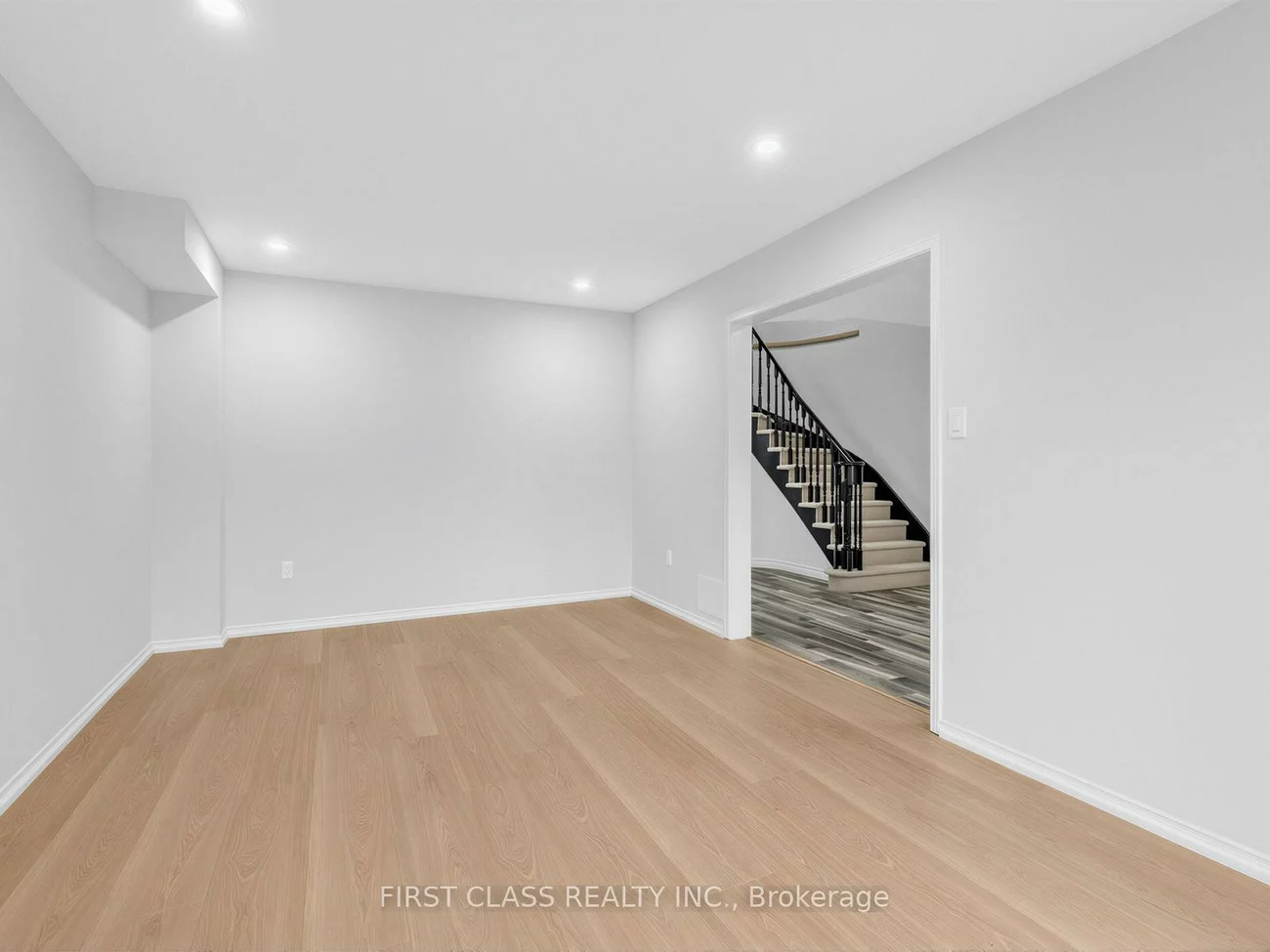 104, Chalmers, Painswick South, Barrie