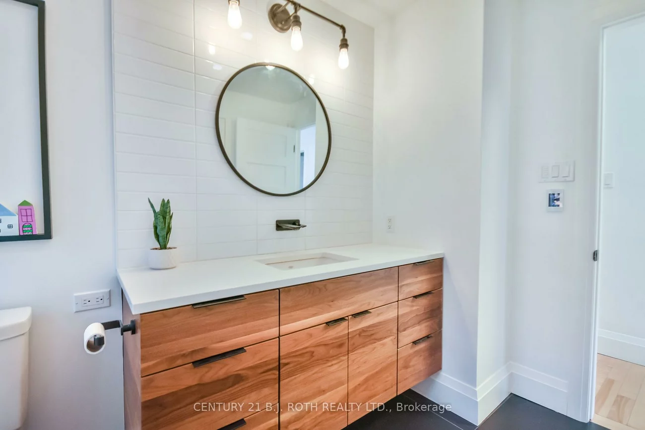 20, Weldon, Codrington, Barrie