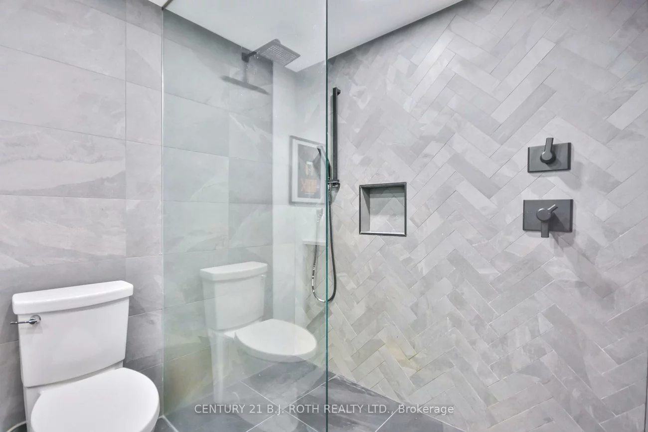 20, Weldon, Codrington, Barrie