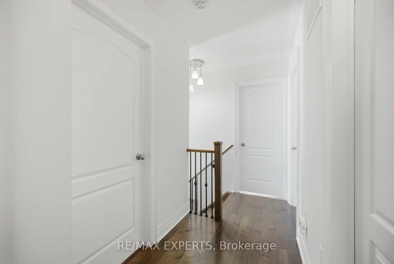 76, Forsyth, West Bayfield, Barrie