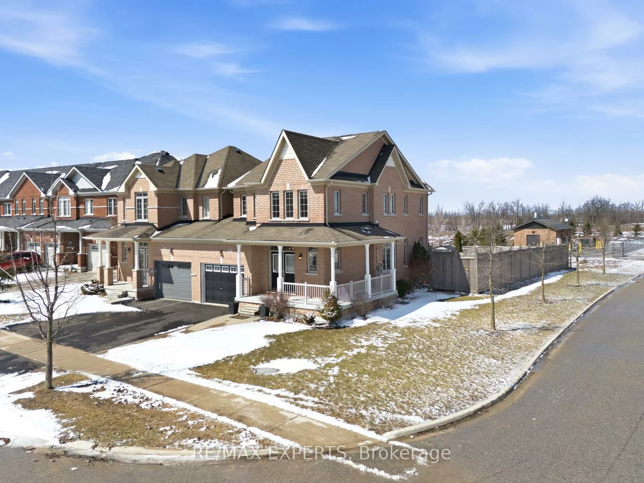 76, Forsyth, West Bayfield, Barrie