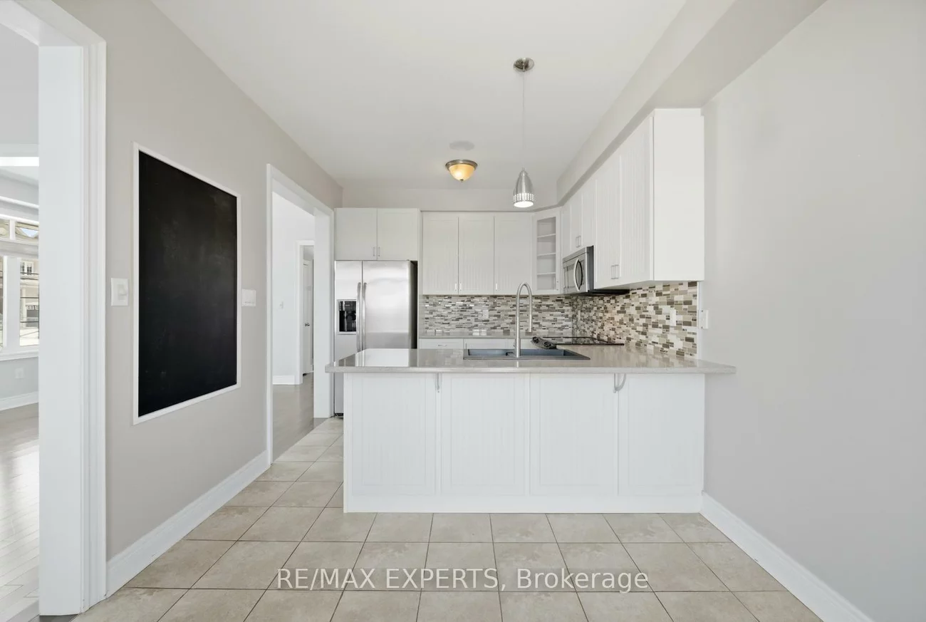 76, Forsyth, West Bayfield, Barrie