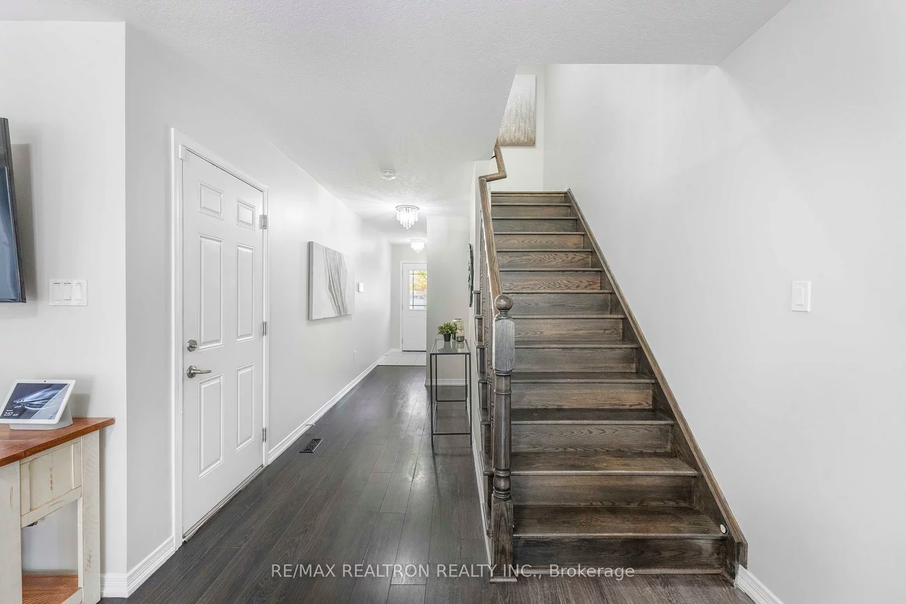 25, ROBINSON, Allandale, Barrie