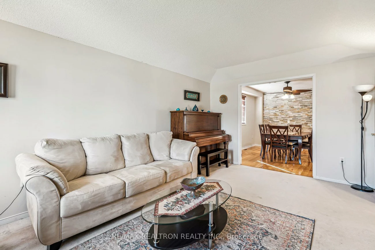 50, Holly Meadow, Holly, Barrie