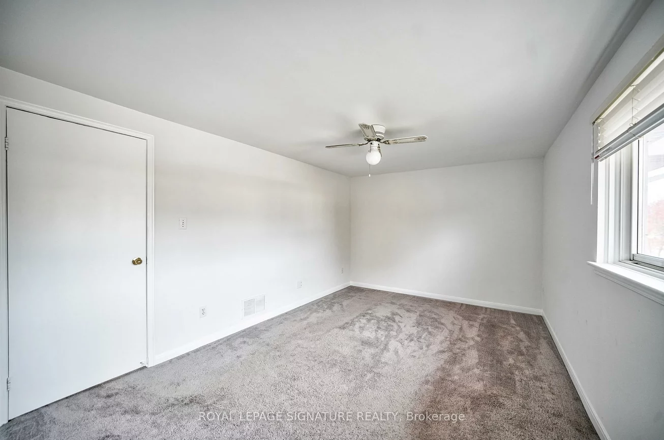 16, Christie, Letitia Heights, Barrie