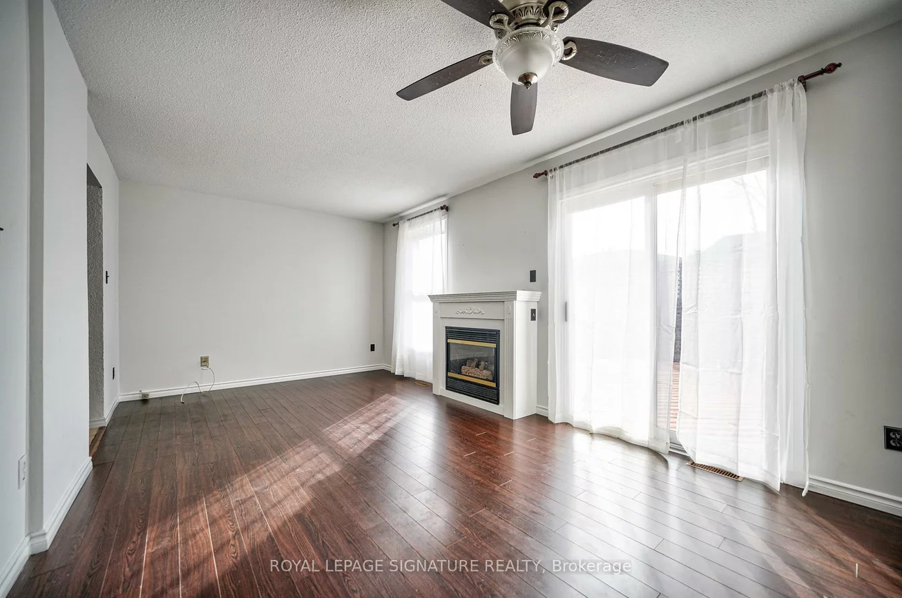 16, Christie, Letitia Heights, Barrie