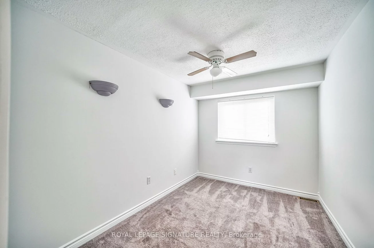 16, Christie, Letitia Heights, Barrie