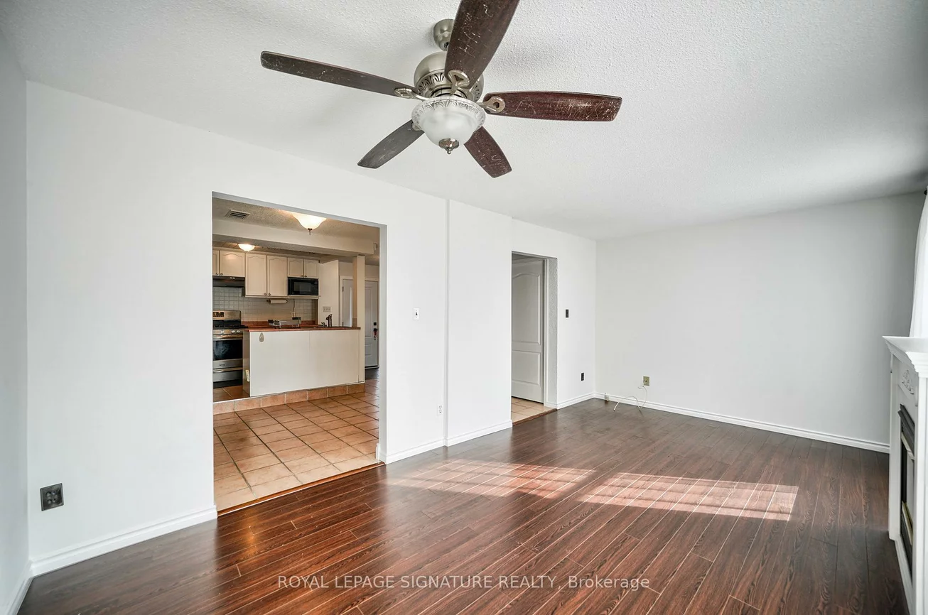16, Christie, Letitia Heights, Barrie